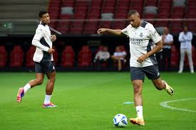 梅州尽管在 梅州尽管在